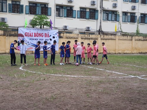 Giải bóng đá học sinh thường niên của trường THCS Dương Xá